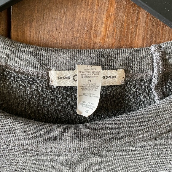 Camp Brand Goods - XS rainbow sweatshirt - Picture 2 of 2